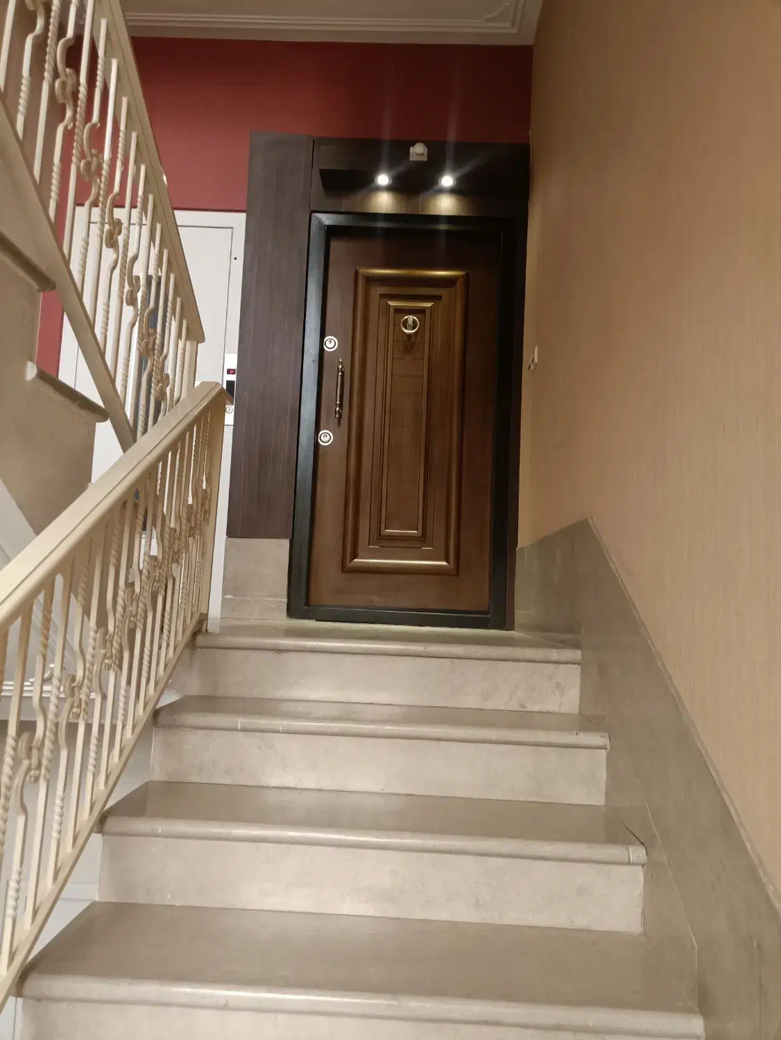 فرمانیه شرقی مهماندوست ۲۰۰ متر چندساله