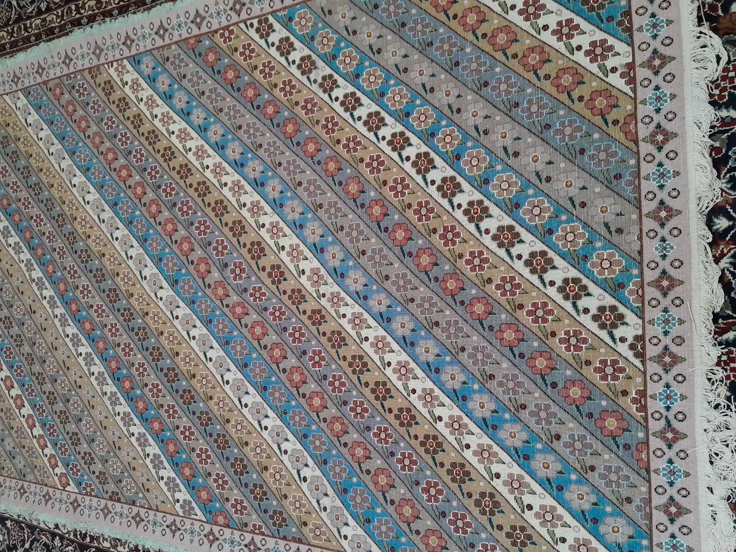 قالیچه و فرش دست بافت|فرش|مشهد, چهنو|دیوار