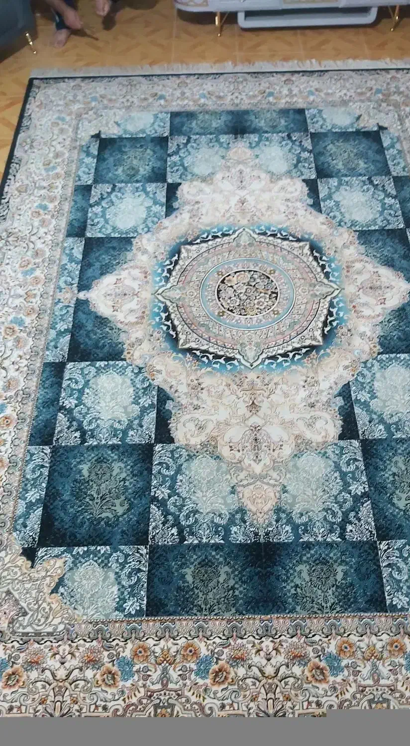 فرش ۹ متری ۷۰۰ شانه|فرش|لاهیجان, لیالستان|دیوار