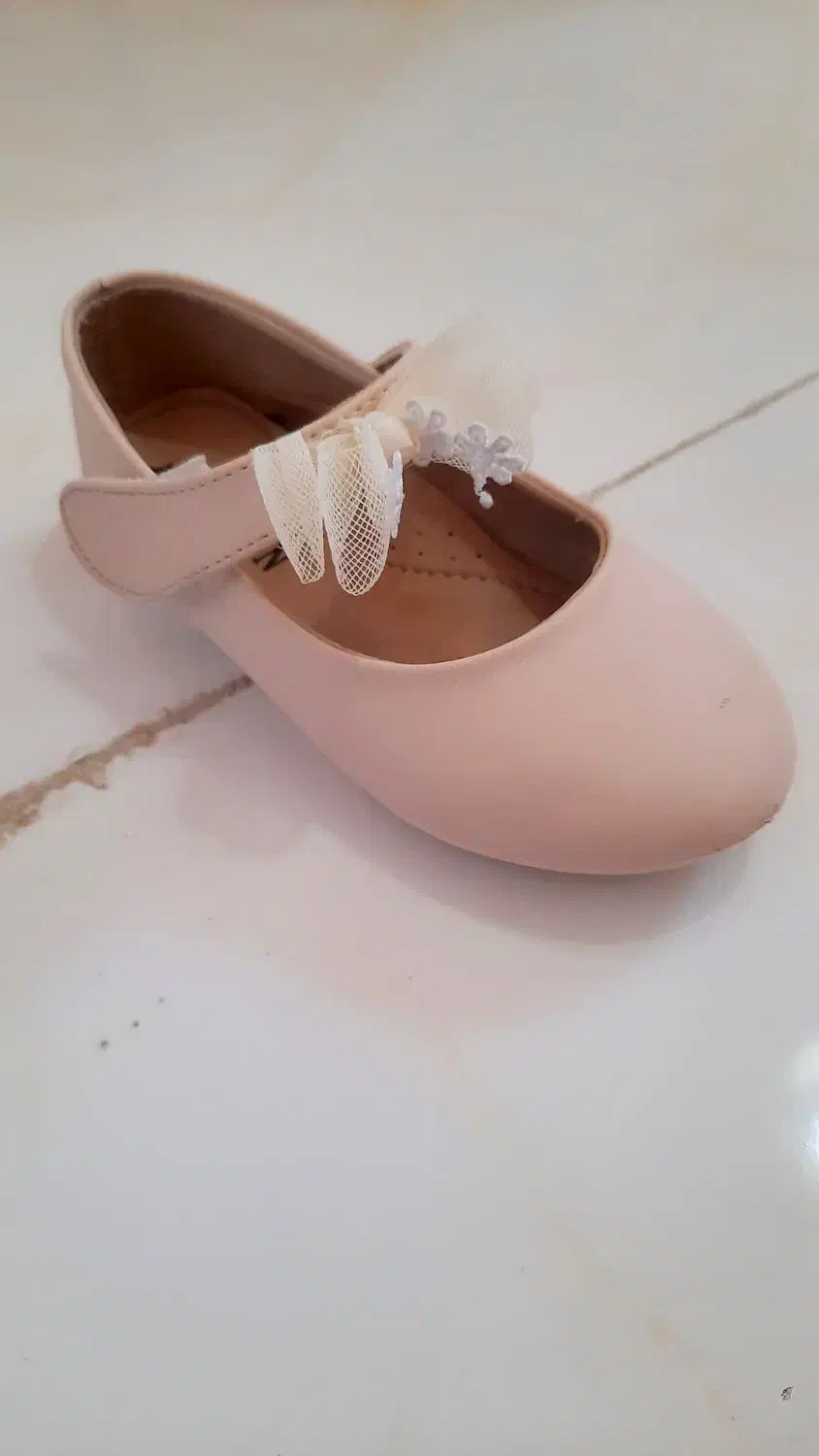 دوعدد کفش مجلسی دخترونه سایز ۲۵و۲۶|کفش و لباس بچه|شفت, |دیوار