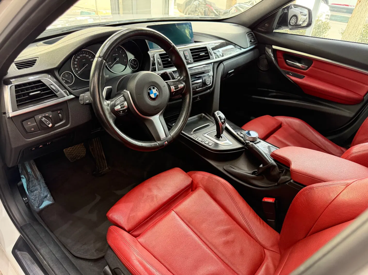 Bmw 330 سال ۲۰۱۸|خودرو سواری و وانت|تهران, آجودانیه|دیوار