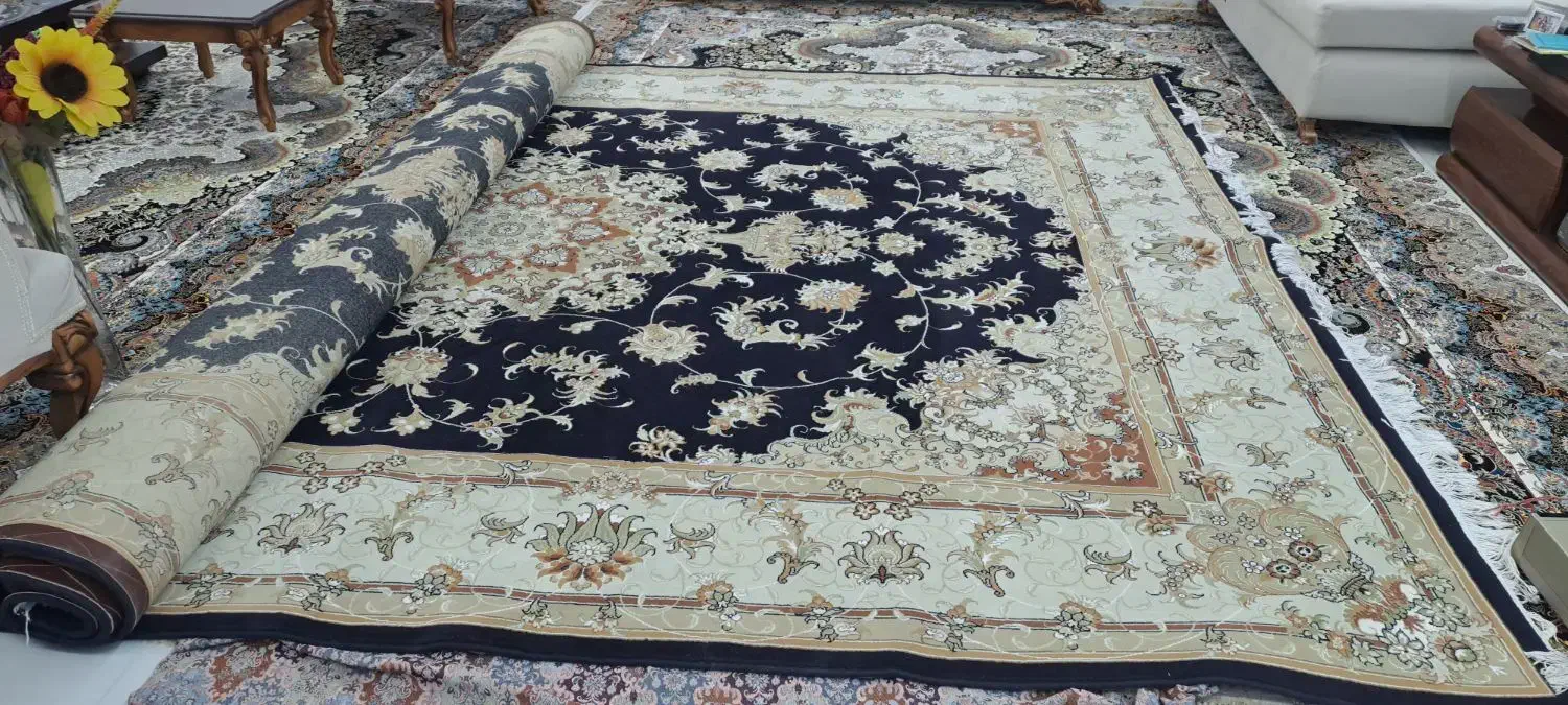 یک تخته فرش ۱۲ متری ۱۰۰۰ شانه|فرش|سنندج, |دیوار