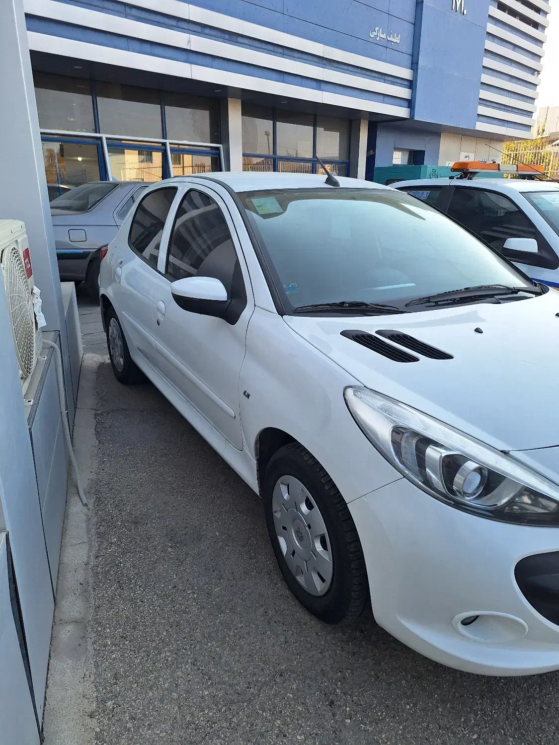 فروش خودرو پژو ۲۰۷iدنده ای سفید رنگ مدل۱۴۰۰|خودرو سواری و وانت|اردبیل, |دیوار