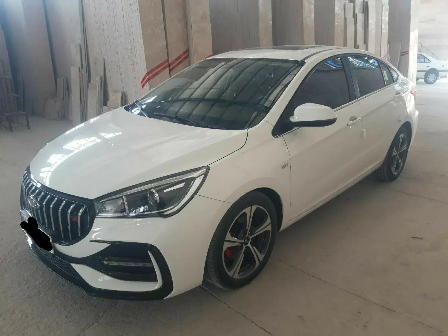 اریزو۵ال اتومات تحویل بهمن۱۴۰۳|خودرو سواری و وانت|اصفهان, باغ زرشک|دیوار