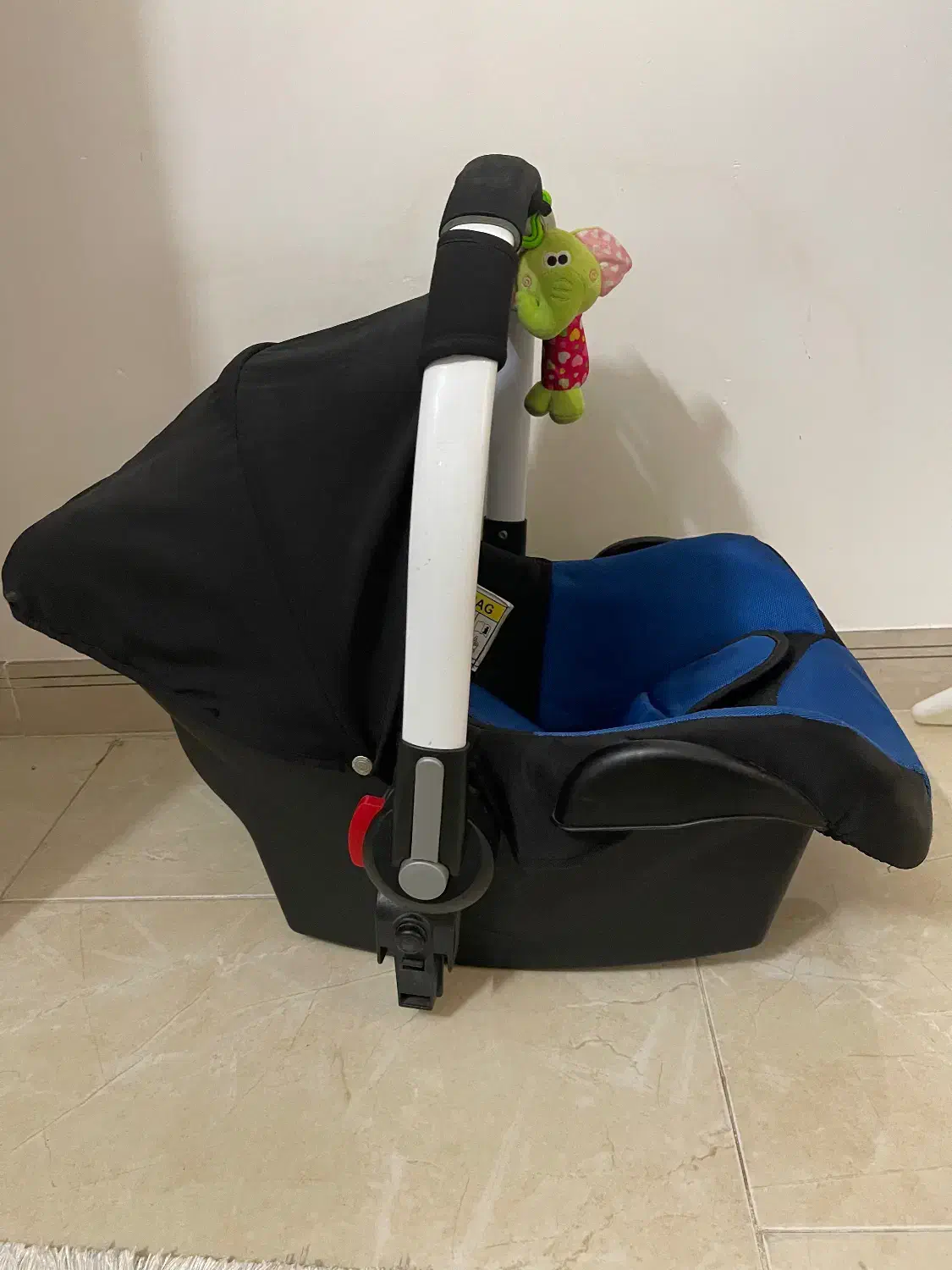 کریر و صندلی ماشین|کالسکه و لوازم جانبی|قائم‌شهر, |دیوار