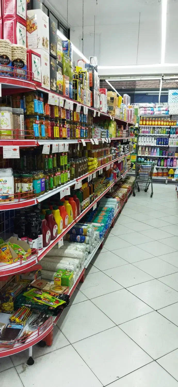 نیروی چیدمان فروشگاه|استخدام خدمات فروشگاه و رستوران|قم, بنیاد|دیوار