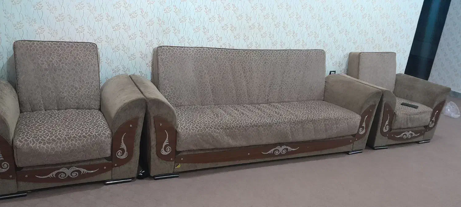 مبل راحتی تخت شو|مبلمان خانگی و میز عسلی|مریوان, |دیوار