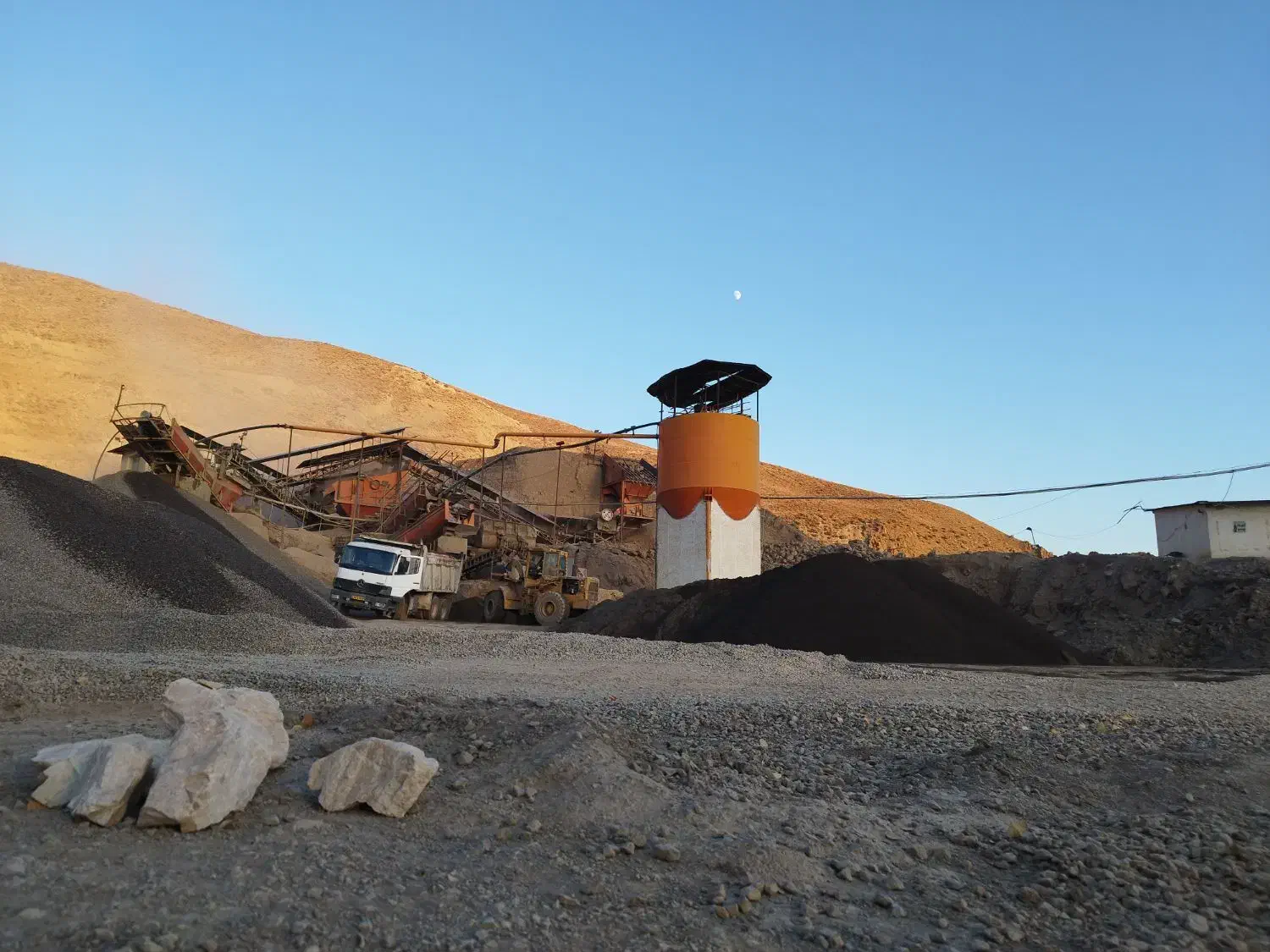 نگهبان شب|استخدام سرایداری و نظافت|آبعلی, |دیوار