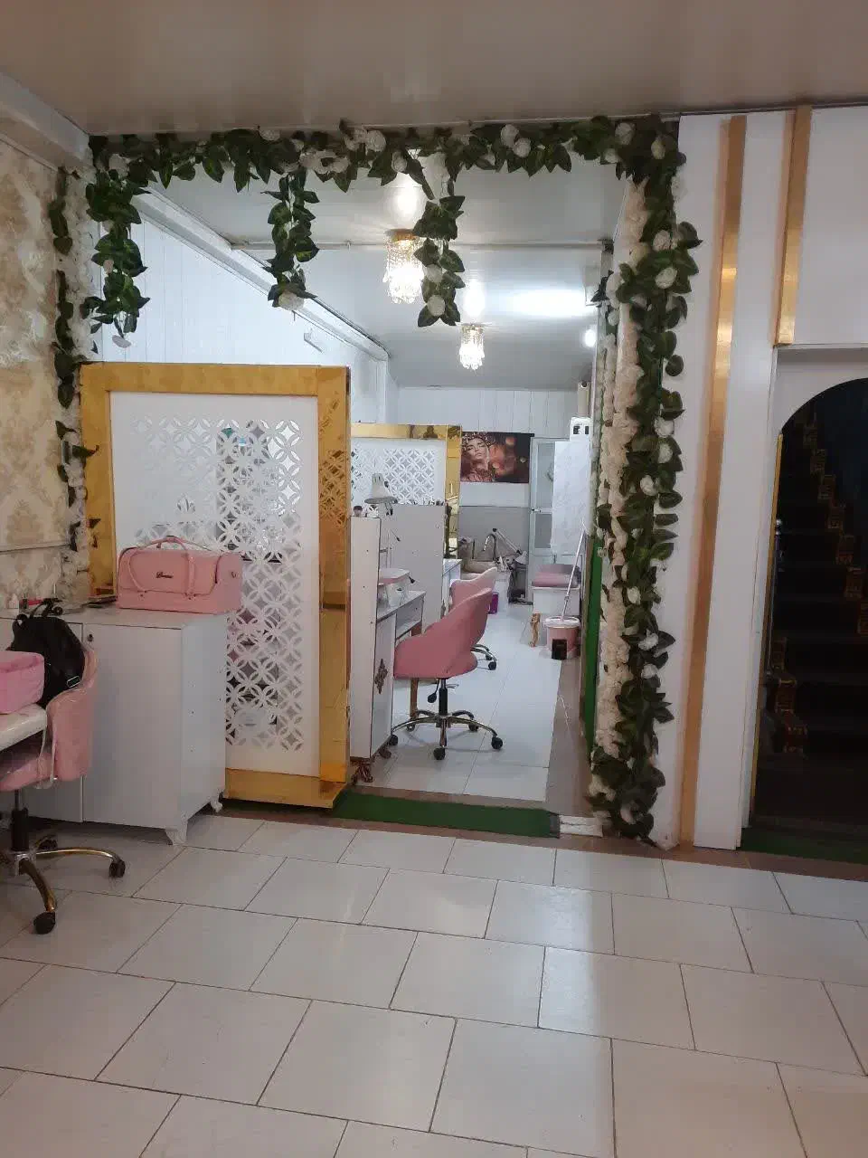 ۱۱۰ متر زیر زمین  زنبیل اباد اداری تجاری|اجارهٔ دفتر کار، اتاق اداری، مطب|قم, زنبیل آباد|دیوار