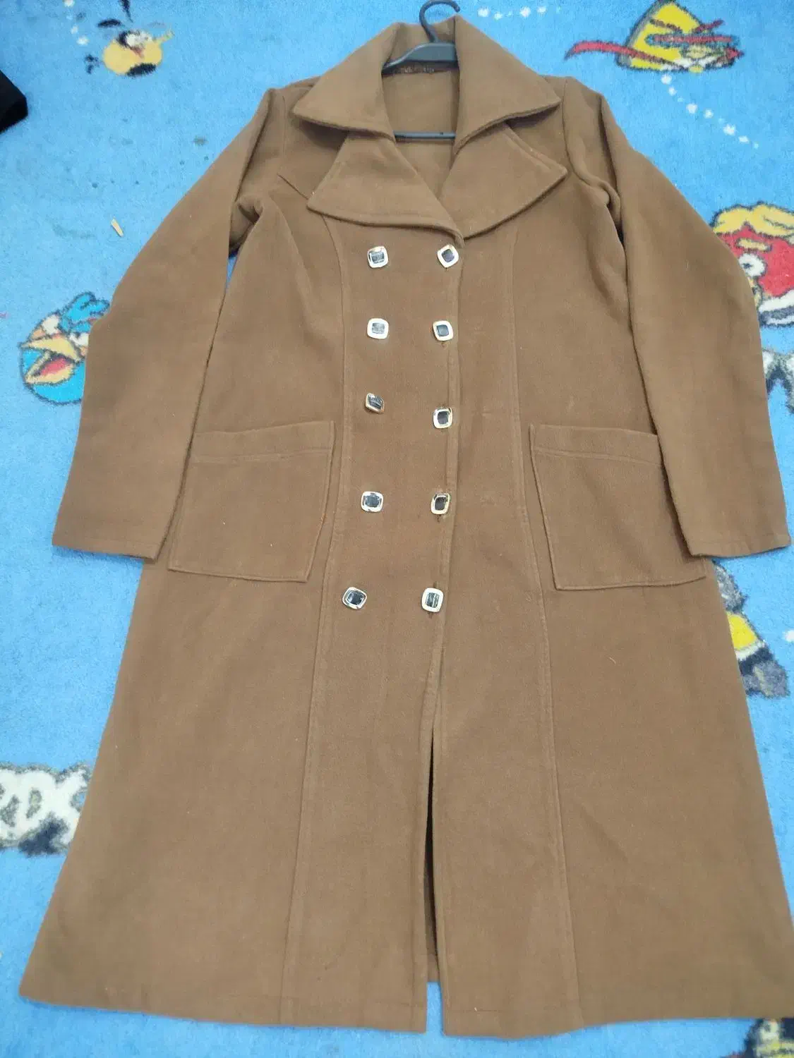 پالتو|لباس|برازجان, |دیوار