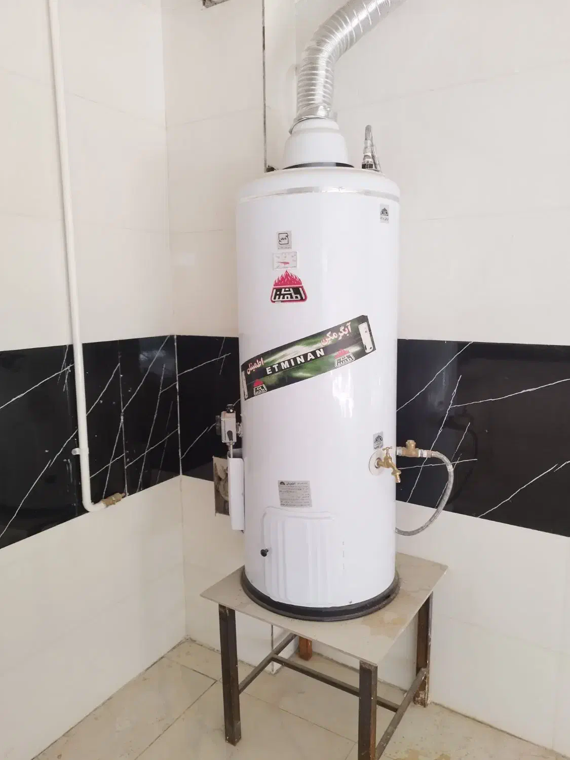 آگرمکن اطمینان درحد نو|آبگرمکن، پکیج، شوفاژ|لردگان, |دیوار