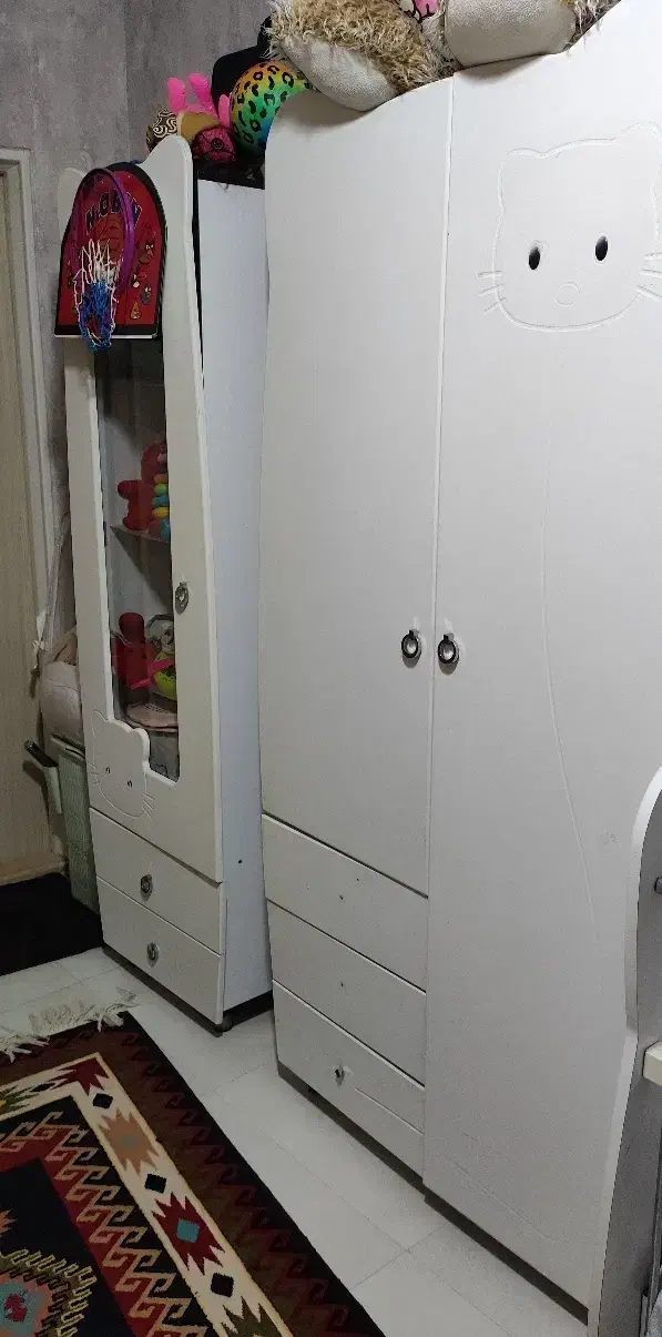 همه|تخت و سرویس خواب|تهران, قیام|دیوار