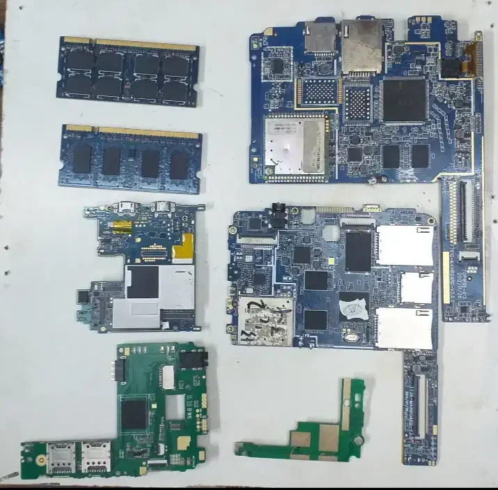 فروش برد موبایل قیمت مناسب|لوازم جانبی موبایل و تبلت|بیجار, |دیوار