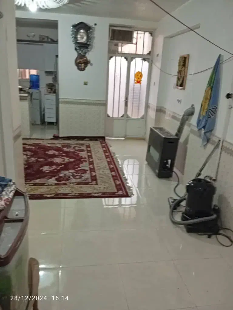 فروش ویلایی 100 متری خیابان ظریف|فروش خانه و ویلا|شیراز, شهرک مفتح|دیوار