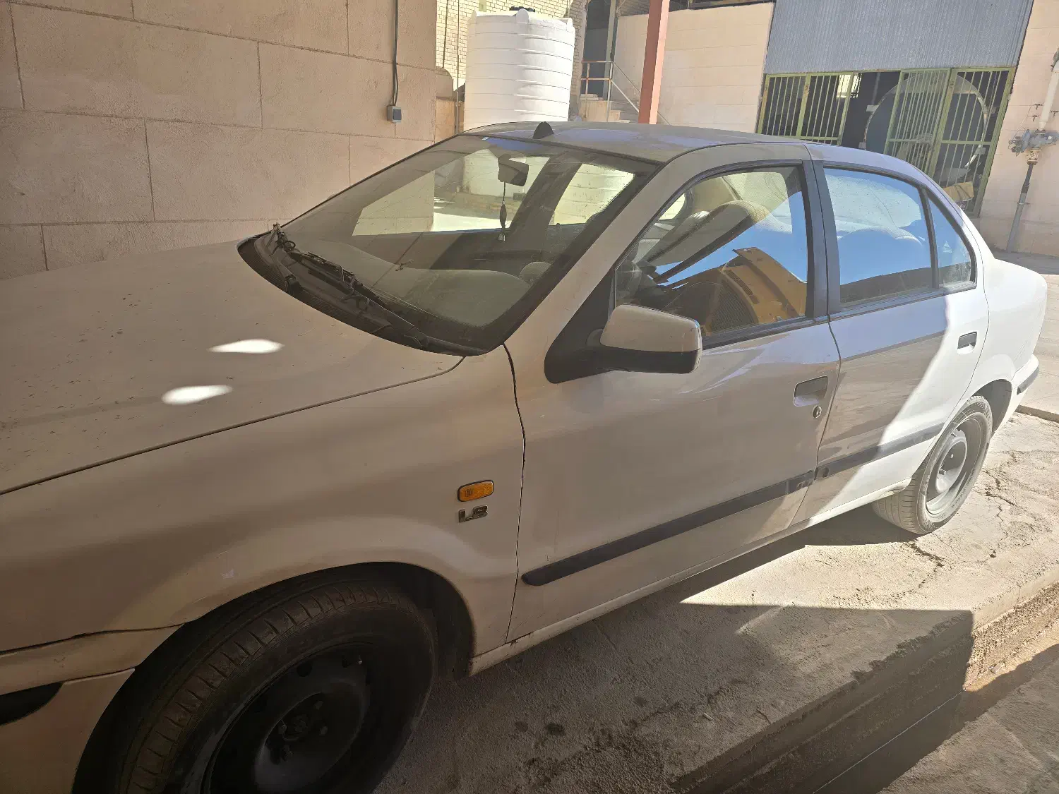 سمند LX سفید 93|خودرو سواری و وانت|شیراز, تاچارا|دیوار