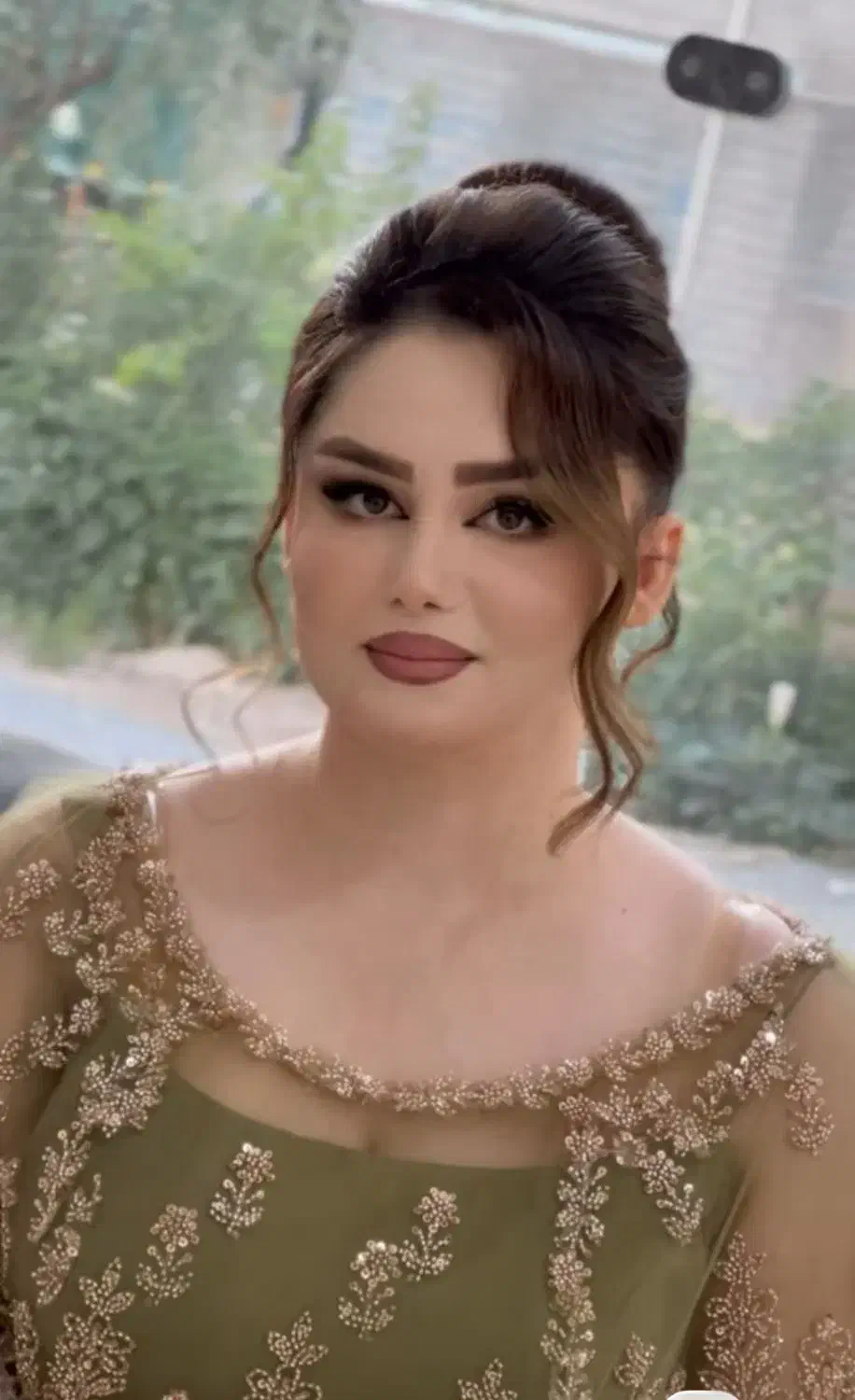 میکاپ و شنیون با( تخفیف ویژه)|خدمات آرایشگری و زیبایی|کرمانشاه, |دیوار