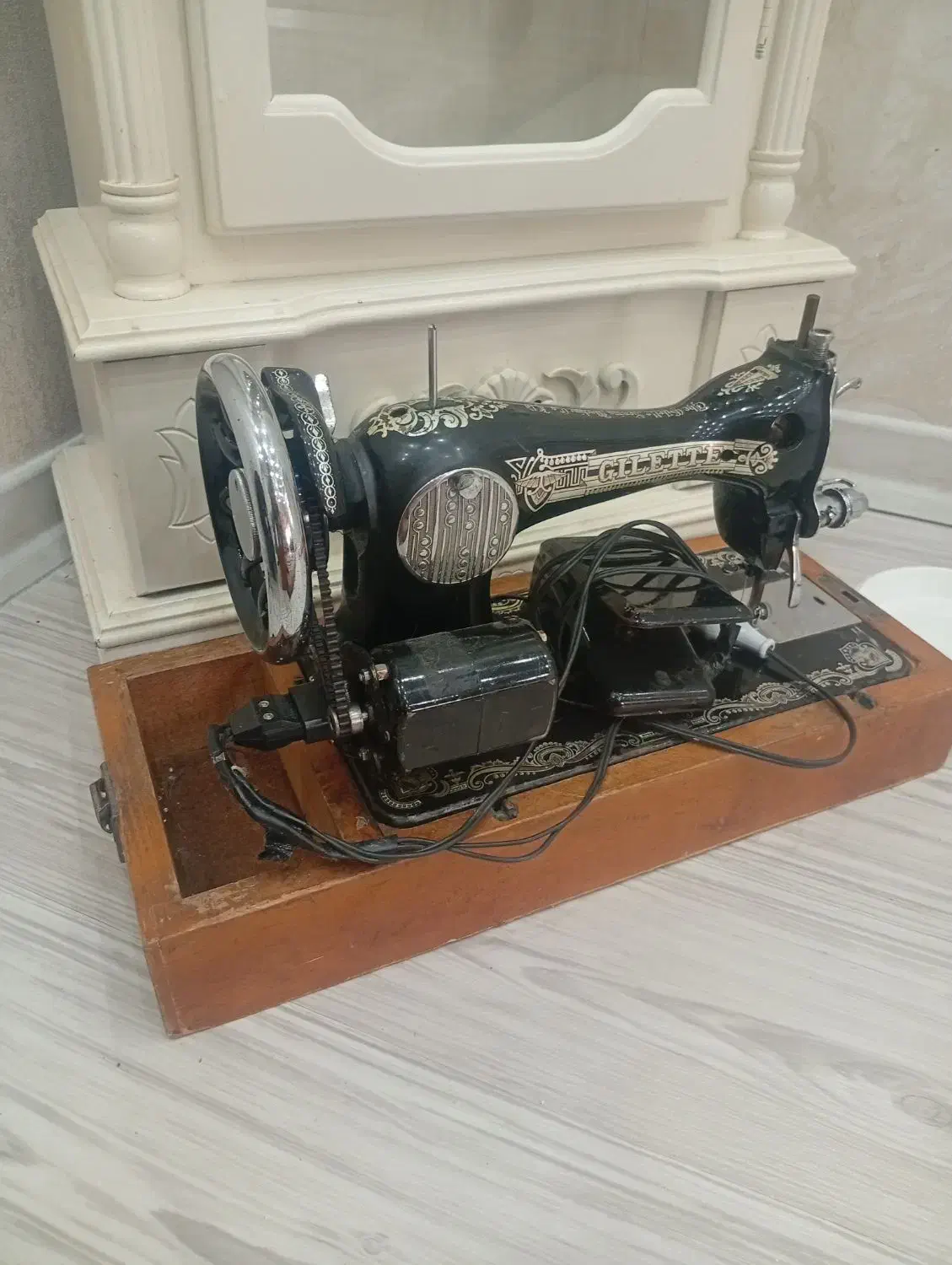 چرخ خیاطی سالم کارکرده|چرخ خیاطی و ریسندگی|آستارا, |دیوار