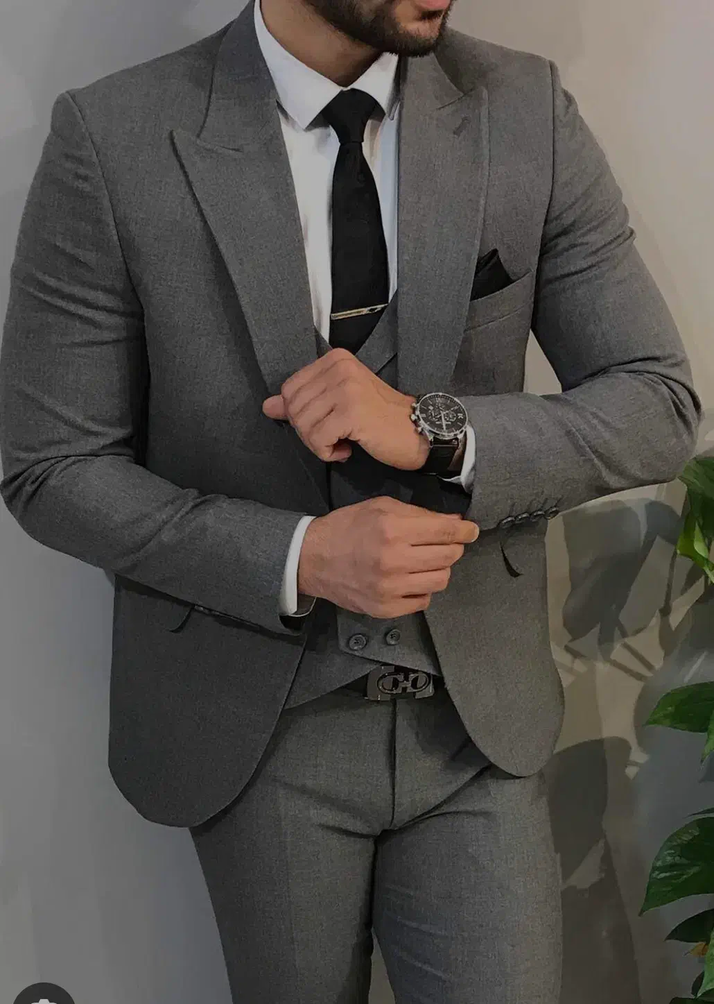 فروشنده و مدیر فروشگاه پوشاک مردانه|استخدام خدمات فروشگاه و رستوران|قم, باغ شازده|دیوار