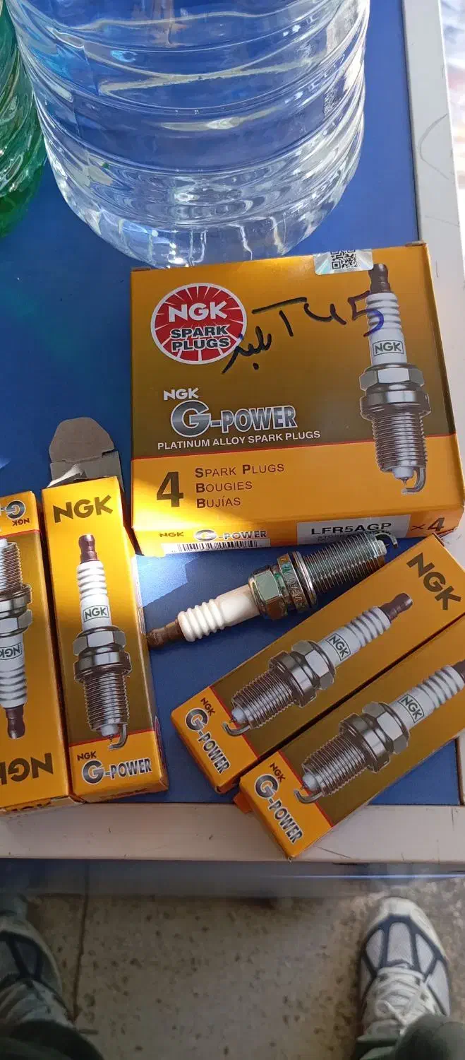 شمع NGK پایه بلند سوزنی TU5|قطعات یدکی و لوازم جانبی|اصفهان, تخت فولاد|دیوار