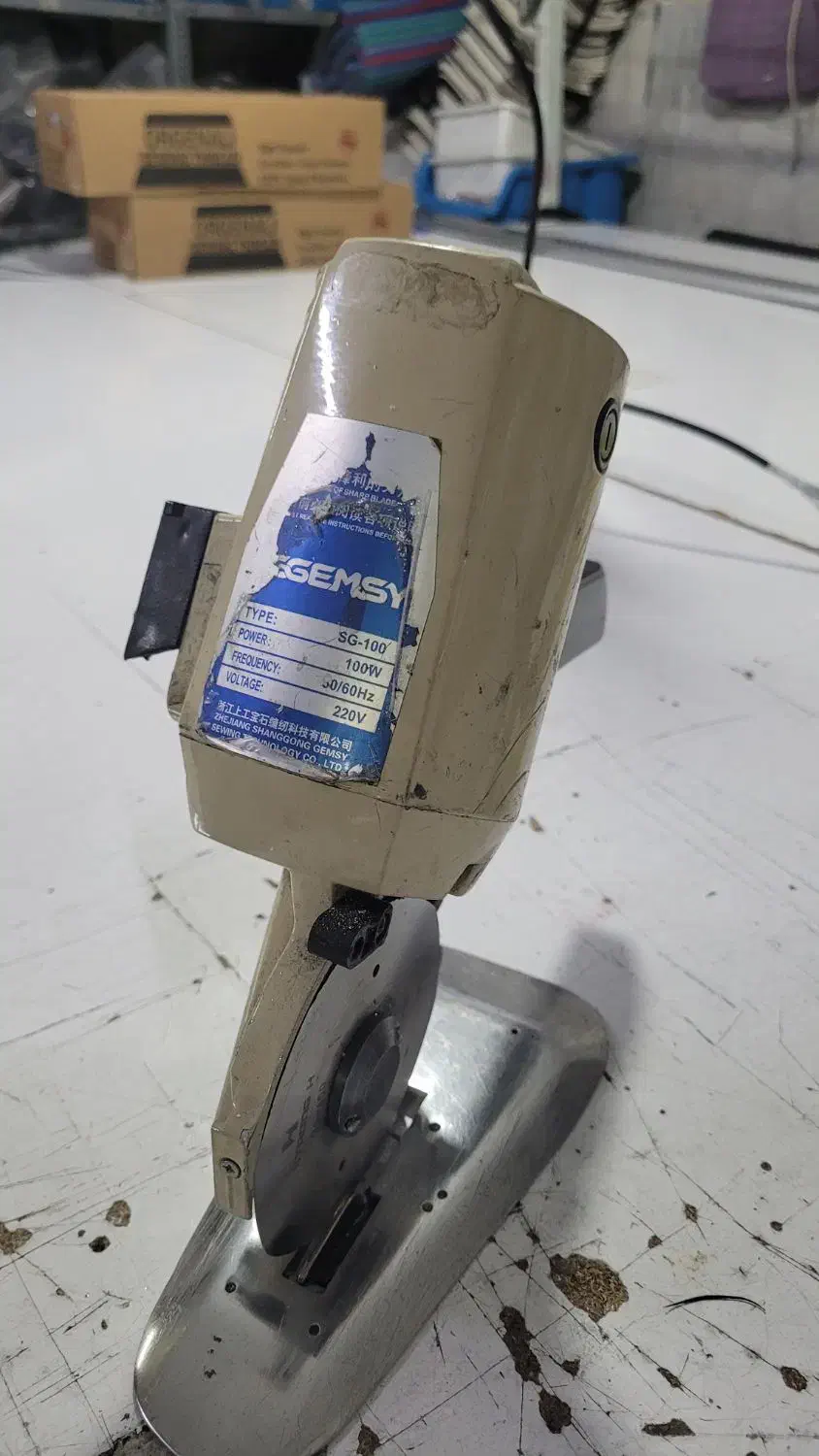 قیچی خیاطی برقی|لوازم خیاطی و بافتنی|تهران, افسریه شمالی|دیوار