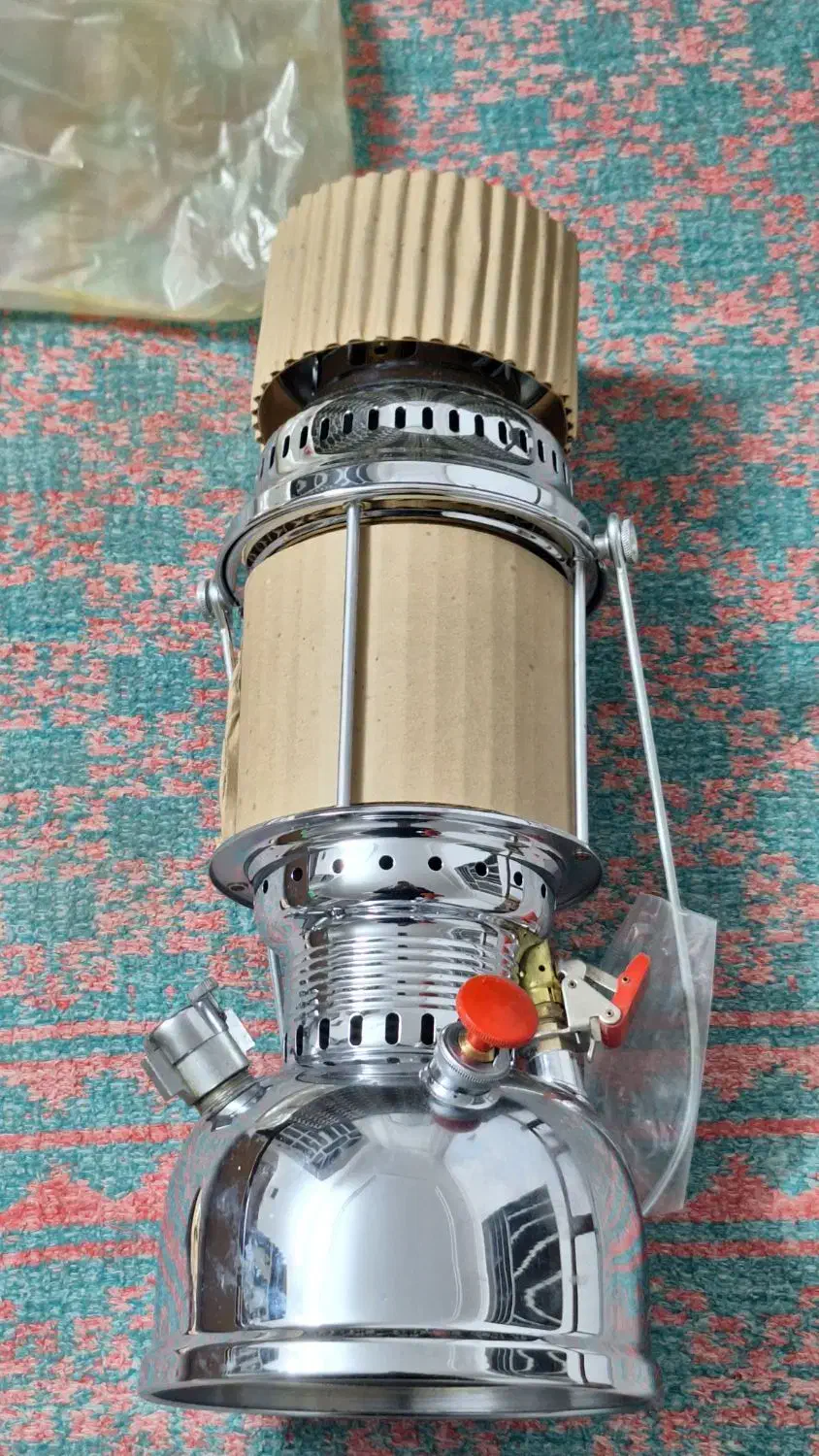 چراغ توری اکبند|کلکسیون اشیاء عتیقه|حمیدیا, |دیوار