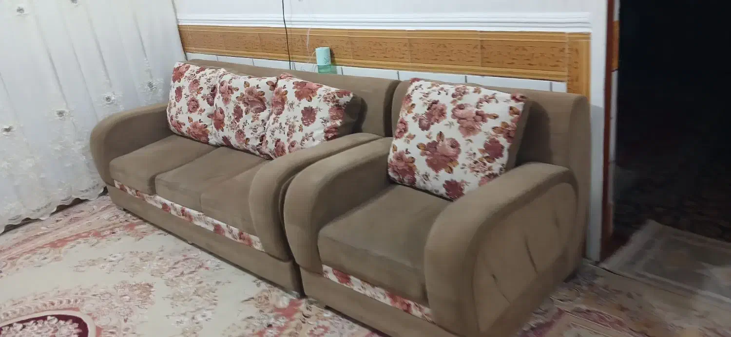 فروش یک دست مبل ۷ نفره|مبلمان خانگی و میز عسلی|رامشیر, |دیوار