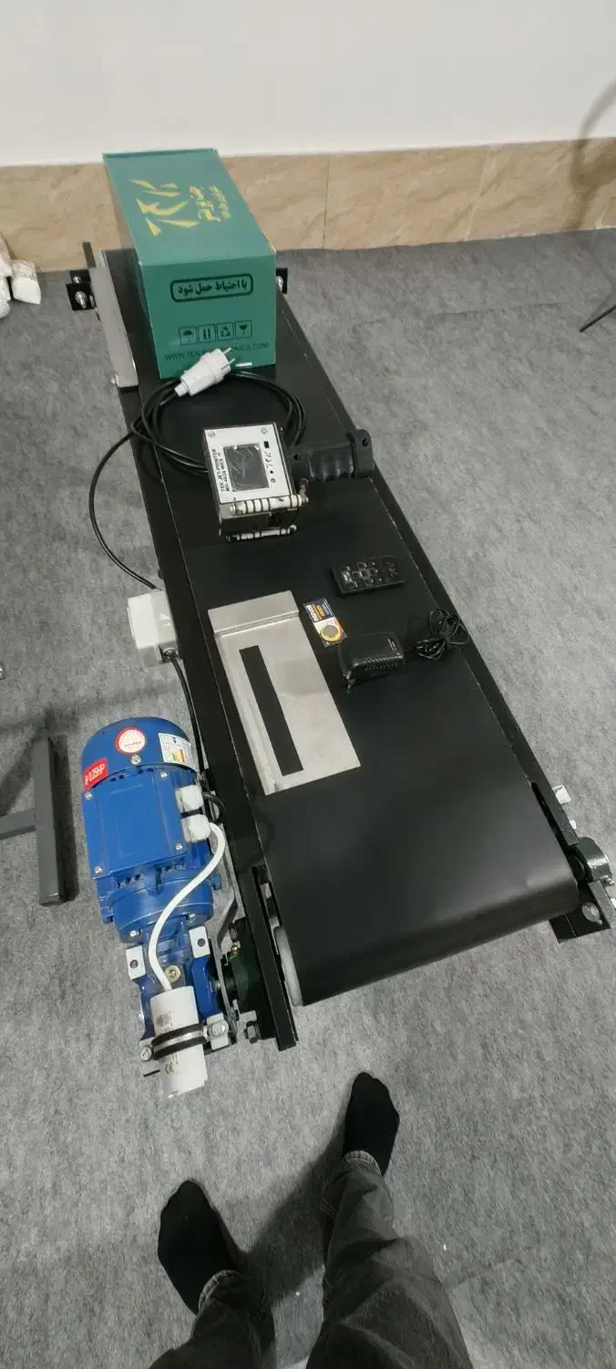 جت پرینتر تک با نوارن نقاله 2متری در حد آکبند|پرینتر، اسکنر، کپی، فکس|پردیس, شهرک صنعتی خرمدشت فاز ۷|دیوار