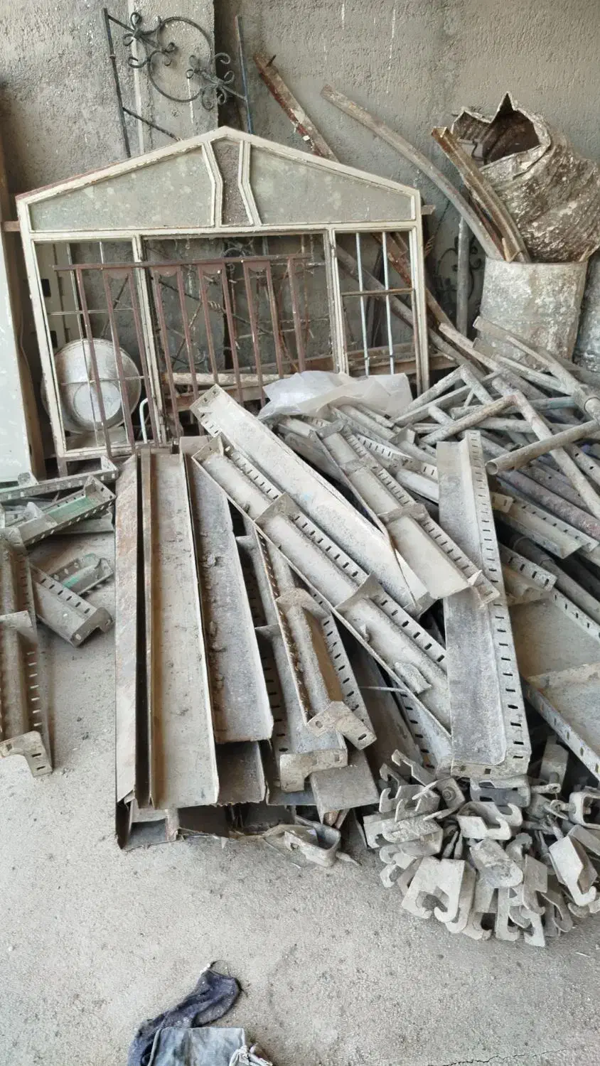 ضایعات برنجی مس آلومینیوم شیر آلات کارتن کاغذ|عمده‌فروشی|پردیس, فاز ۱|دیوار