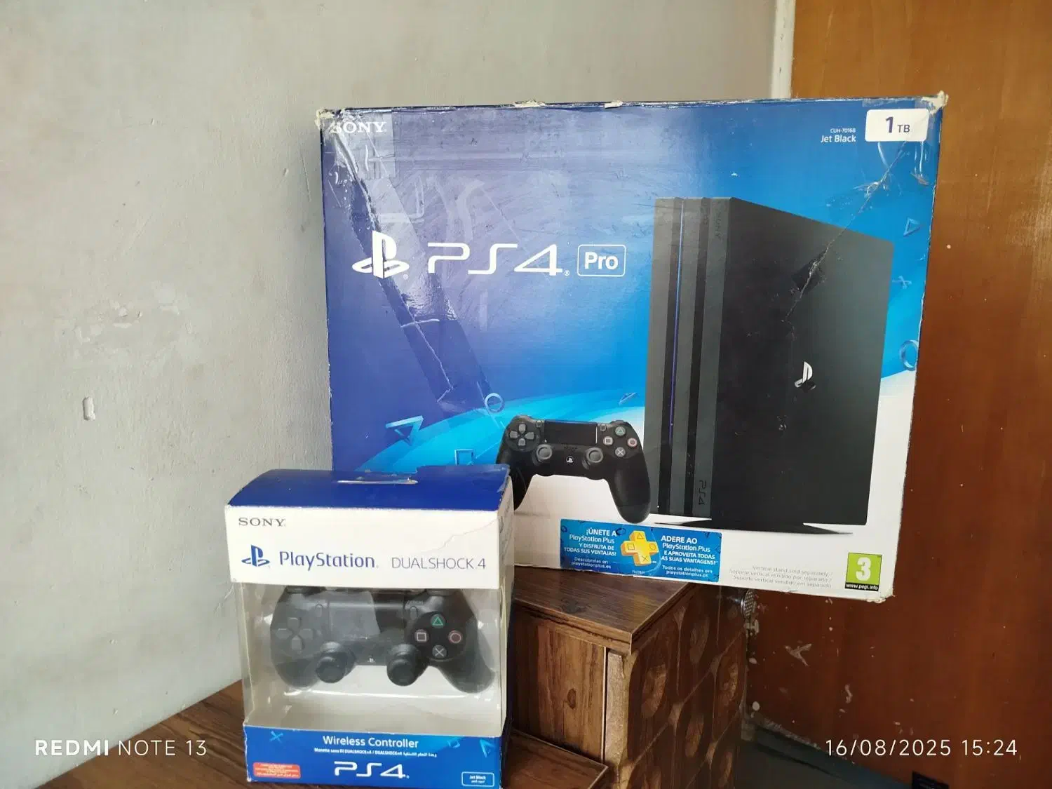 ps4 pro1ترابایت دو دسته همراه با کمرا|کنسول، بازی ویدئویی و آنلاین|تهران, بهارستان|دیوار