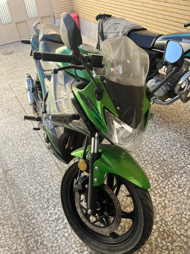 مگلی ۲۰۰ مدل ۱۴۰۲|موتورسیکلت|شهرضا, |دیوار