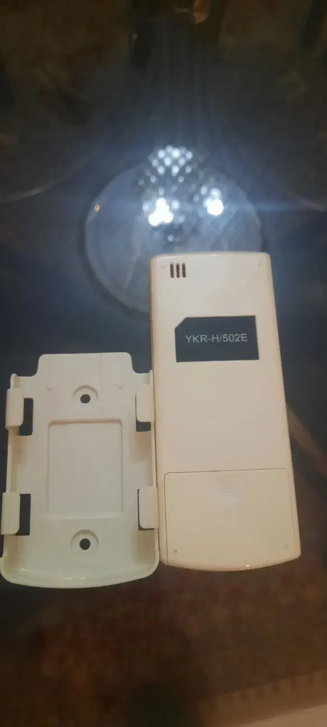 یکعدد ریموت کنترل کولر گازی جنرال مدل شاکر  نو|کولر گازی و فن‌کوئل|تهران, صادقیه|دیوار