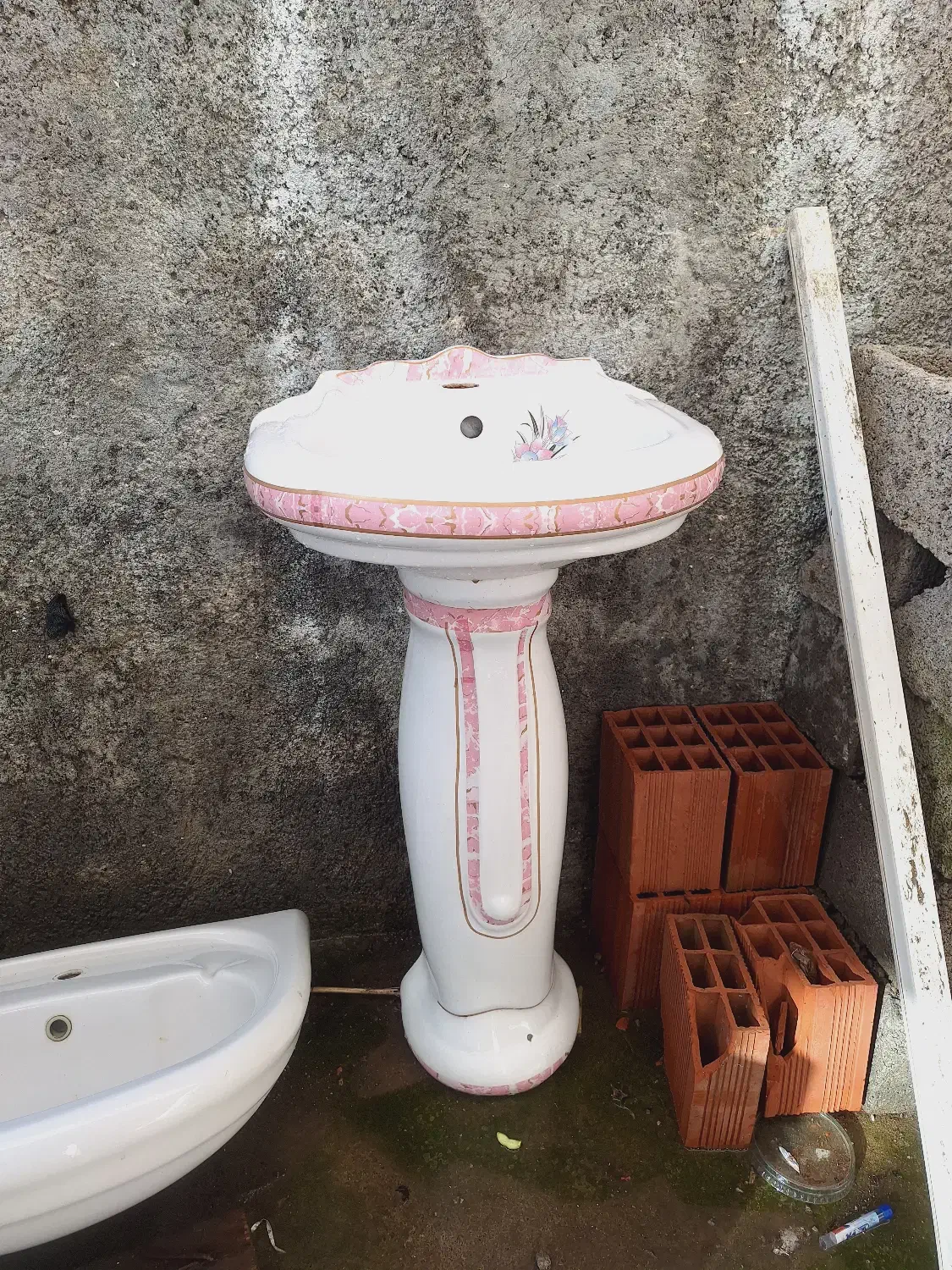 روشویی سالم|لوازم سرویس بهداشتی|آستارا, |دیوار