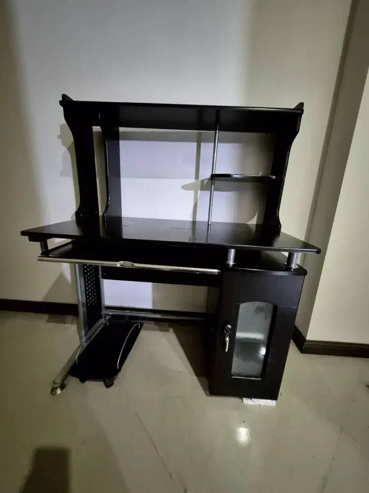 میز کامپیوتر|میز تحریر و کامپیوتر|گنبد کاووس, |دیوار