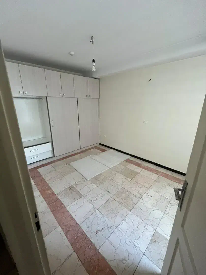 آپارتمان ۱۳۵متر/سه خواب/فول/میدان ملت