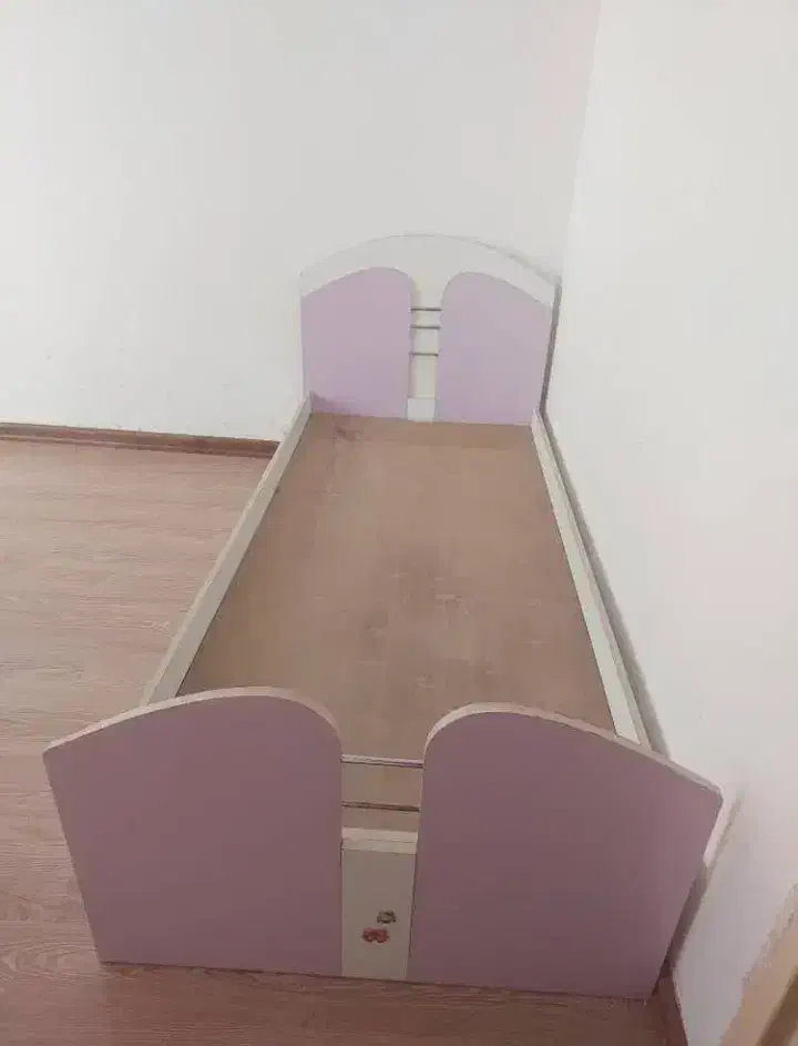 تخت کودک و نوجوان|تخت و صندلی بچه|تبریز, |دیوار