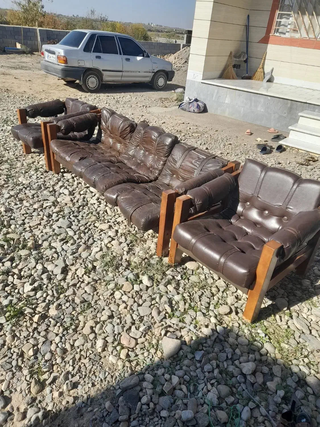 مبل یه دونه سه نفره و دوتا تک نفره|مبلمان خانگی و میز عسلی|گنبد کاووس, |دیوار