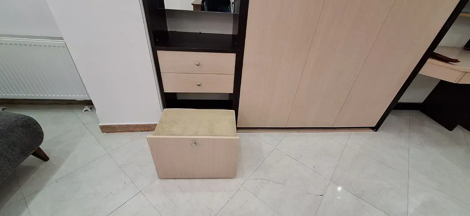 تخت کم جا کاملا سالم از برند کمجا|تخت و سرویس خواب|فردیس, منظریه|دیوار