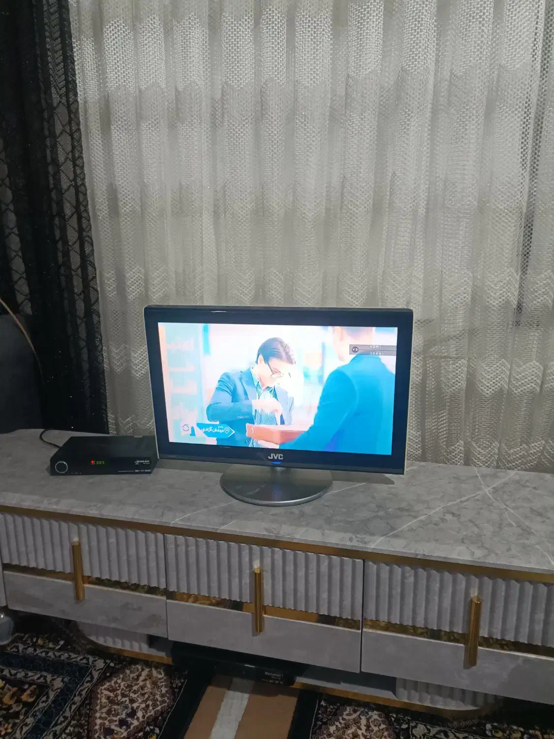 تلویزیون 22 اینچ اصل ژاپن در حد صفر|تلویزیون و پروژکتور|اردبیل, |دیوار