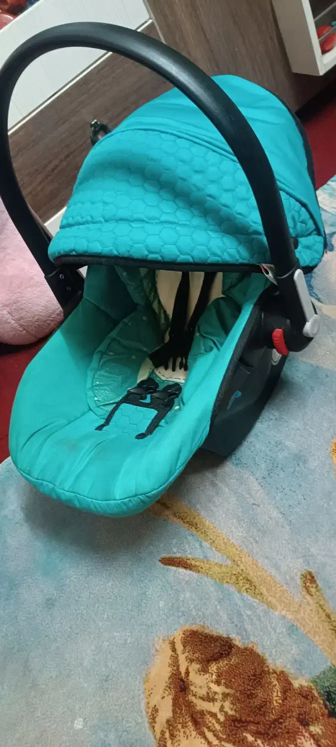 کریر گهواره|کالسکه و لوازم جانبی|شاهینشهر, گزبرخوار|دیوار