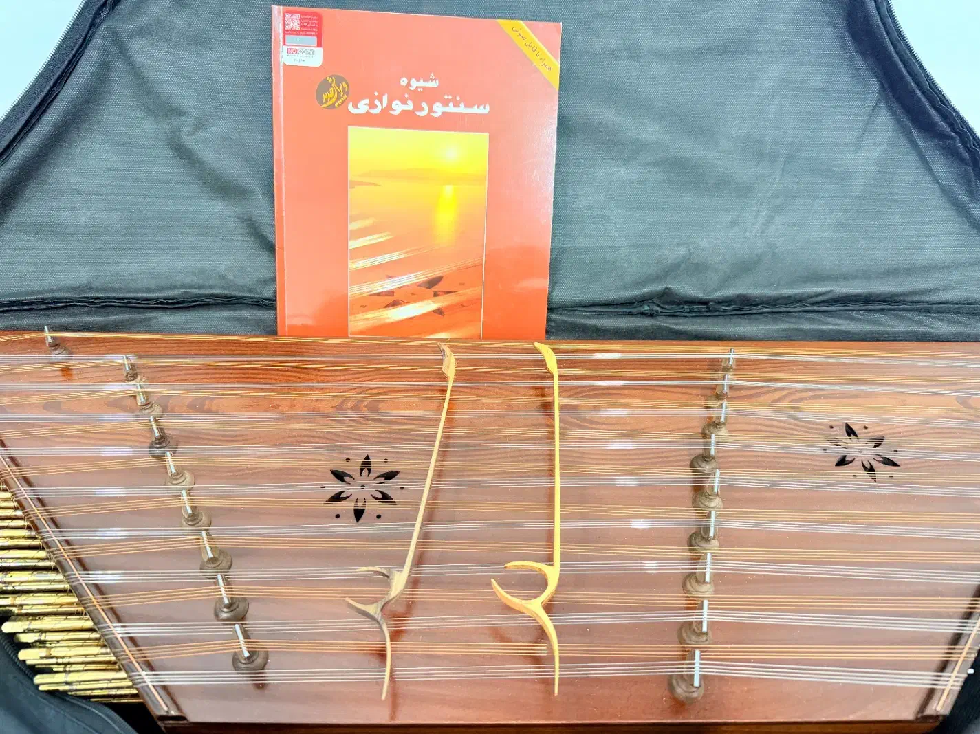 سنتور|سازهای سنتی|ایلام, |دیوار