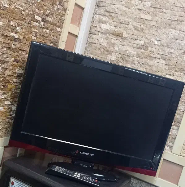 ال ای دی ۲۴اینچ|تلویزیون و پروژکتور|تهران, پامنار|دیوار