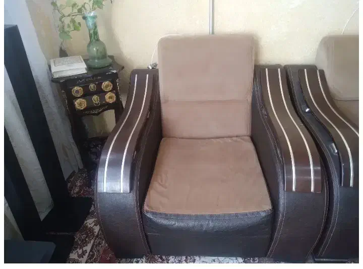 مبل راحتی وعسلی|مبلمان خانگی و میز عسلی|تربت‌حیدریه, منظر|دیوار