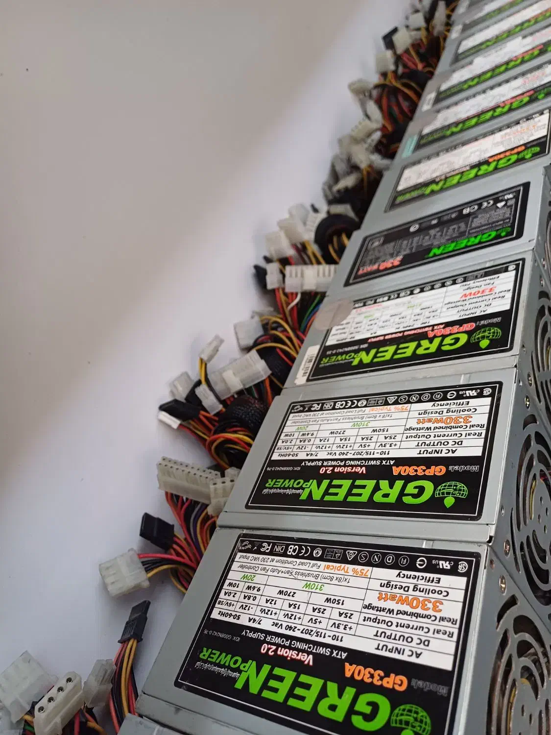 پاور گرین 330WAT|قطعات و لوازم جانبی رایانه|شیراز, شهرک پرواز|دیوار