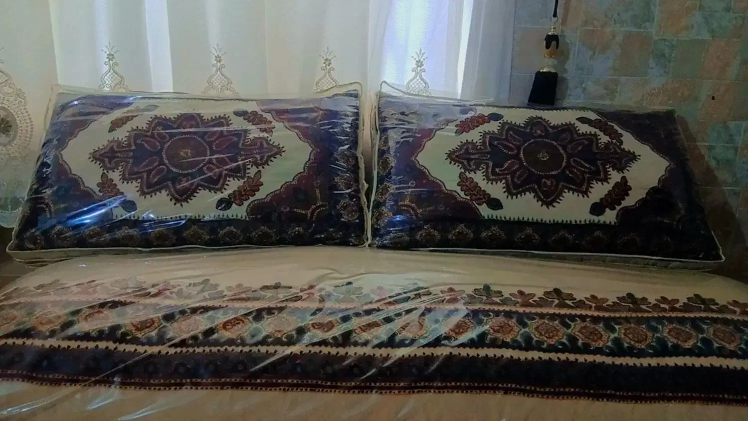 کناره و پشتی پته|فرش|رفسنجان, |دیوار