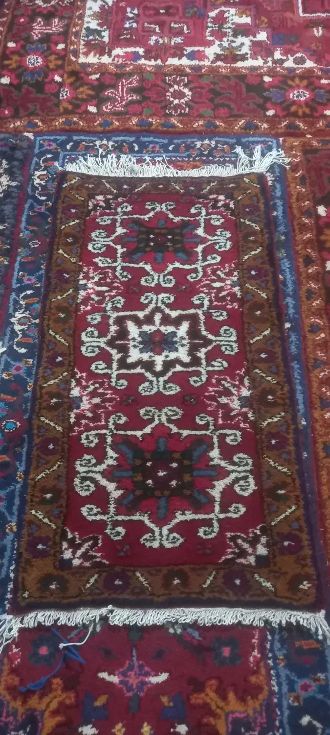 دوعددفرش یک متری تازه پرداخت شده|فرش|اندیشه, اندیشه فاز ۱|دیوار