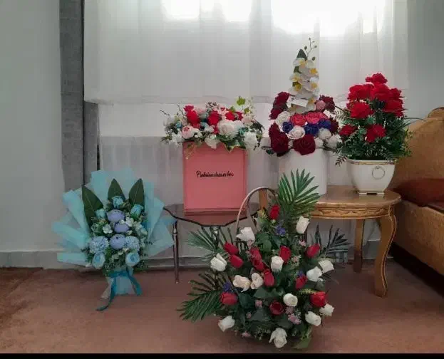 تعدادی گل مصنوعی نو|گل مصنوعی|تهران, سازمان برنامه جنوبی|دیوار