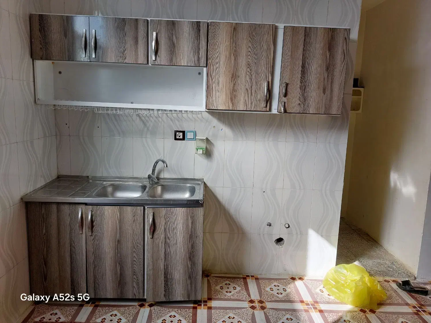 فروش آپارتمان ۱۳۰۰۰۰۰میلیارد.فقط نقد رهن بافروشنده|فروش آپارتمان|یاسوج, |دیوار