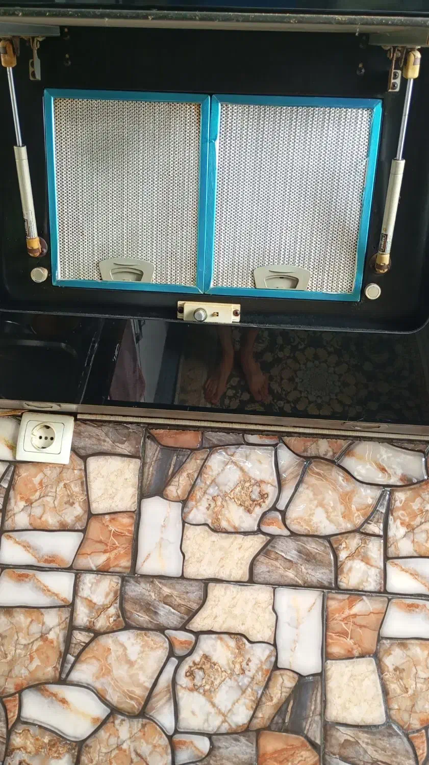 هود|هود|رباطکریم, مسکن مهر آبشناسان|دیوار