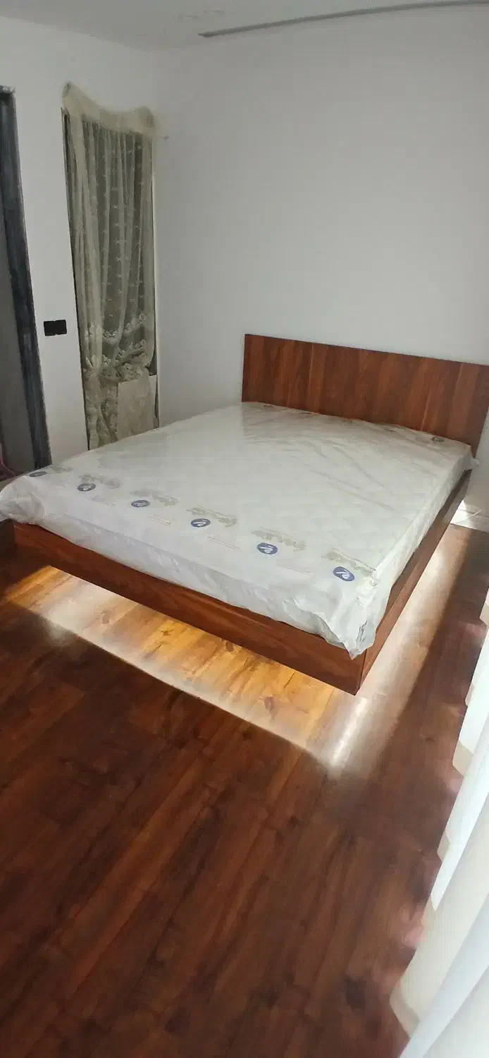 تخت معلق دونفره MDF|تخت و سرویس خواب|تهران, ونک|دیوار