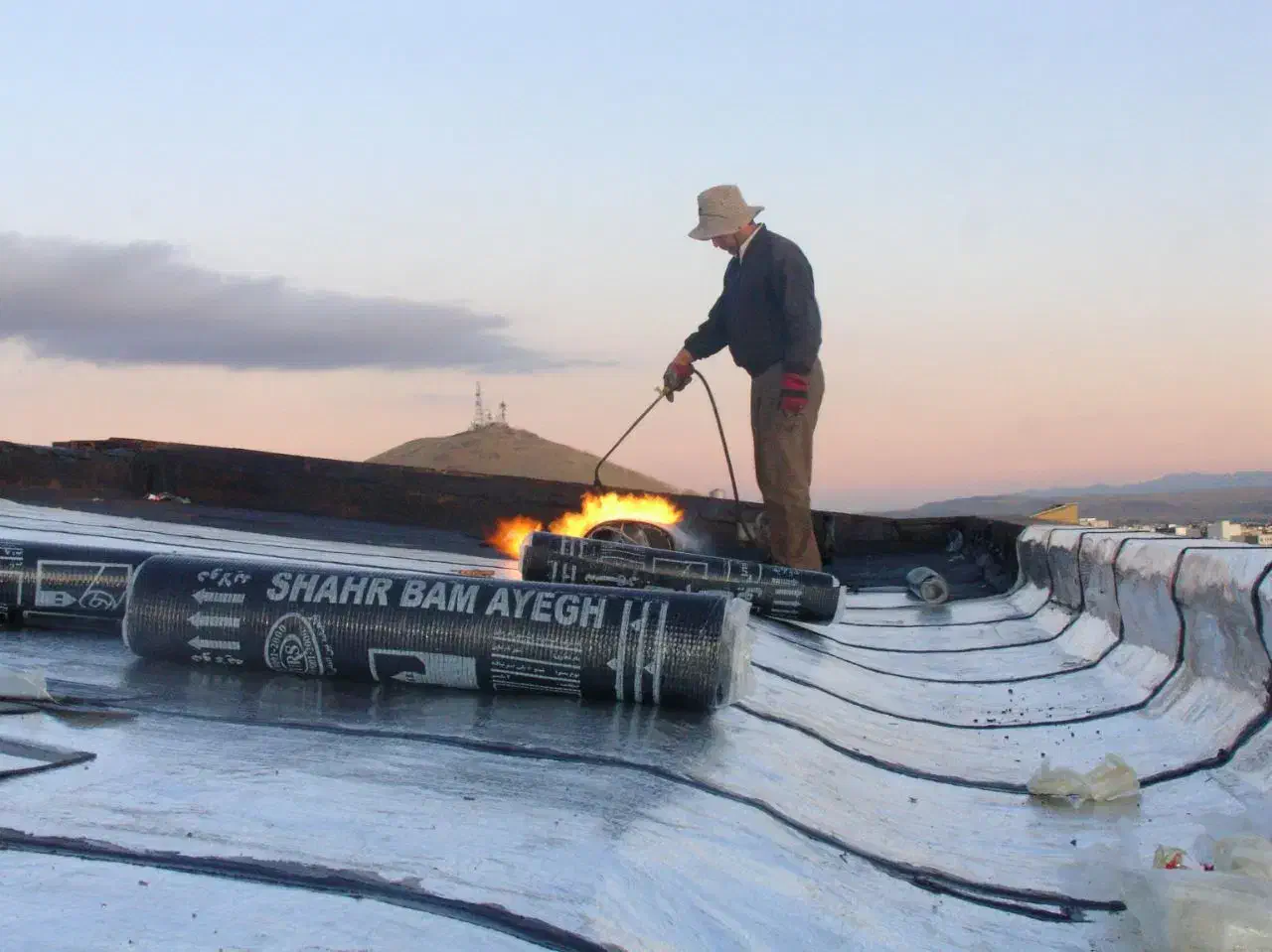 فروش ونصب ایزوگام واجرای اسفالت|خدمات پیشه و مهارت|اصفهان, مفتح|دیوار